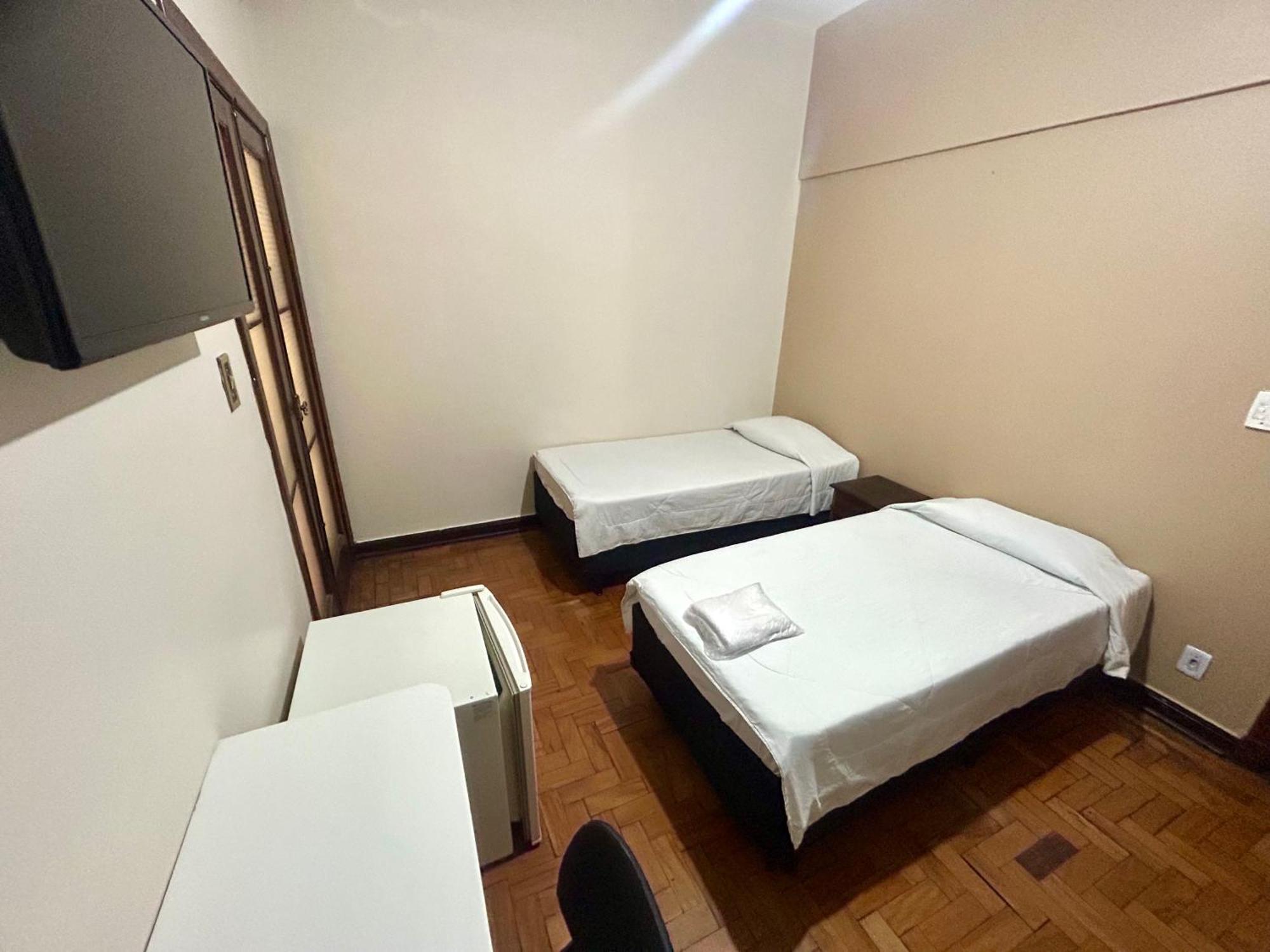 Hotel By Easy